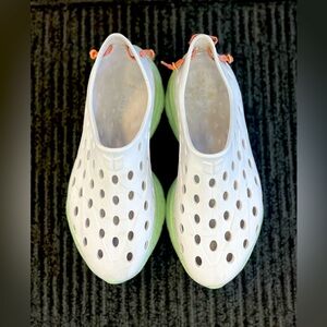 Kane Recovery Shoes White Spring Speckle Style M 8 / W 10